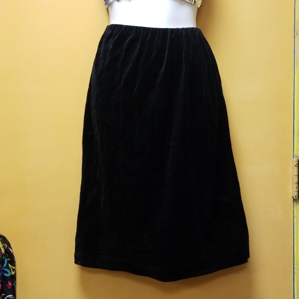 Velour long skirt with split - Picture 4 of 6